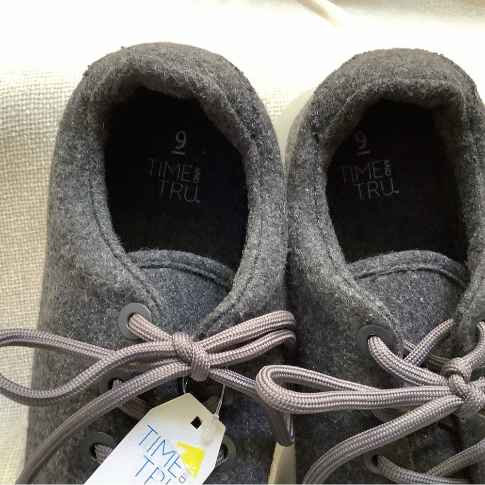 Time and Tru Gray Lace-Up Sneakers Shoes-Wool Like Fabric-Memory Foam-9M-NWT - Picture 10 of 14